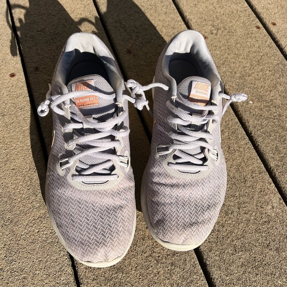 Women’s Nike in season TR7 size 9.5 - Picture 3 of 7